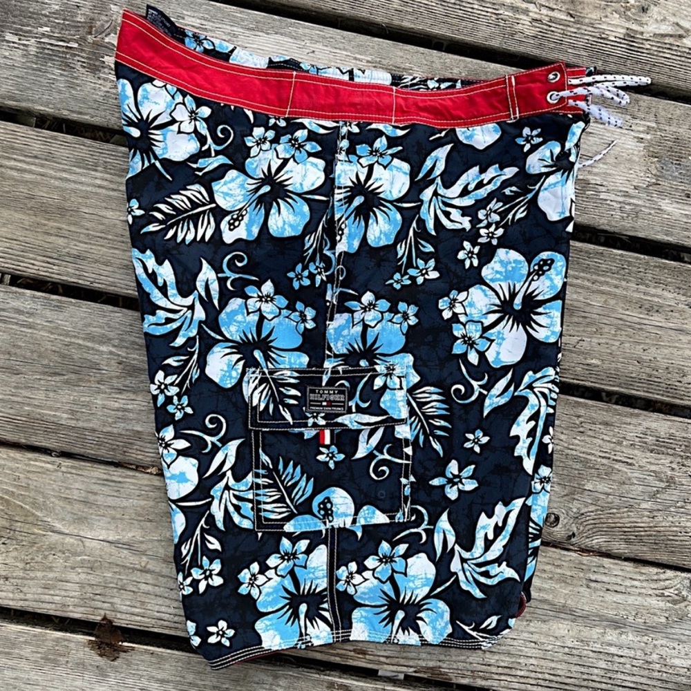 Tommy Hilfiger Classic Premium Swim Trunk Blue Hawaiian Cargo Board Short Size L